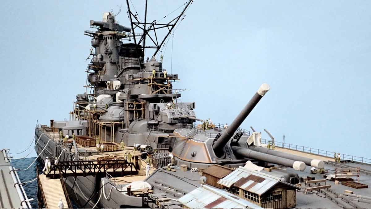 あの有名な写真を立体化　作業中の雰囲気あふれる「艤装中の戦艦大和」ジオラマ