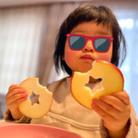 ツイッターに投稿された子どもが喜ぶりんごの切り方…