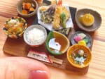 豪華な天ぷら御膳のミニチュアフード　本物にしか見えないクオリティにびっくり