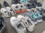 靴の履き間違い防止にカラビナや洗濯バサミがおすすめ　警視庁災害対策課が紹介
